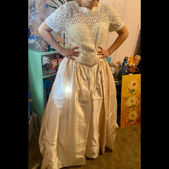 MONIQUE LUO BRIDAL WEDDING DRESS SIZE 12 - Picture 7 of 8